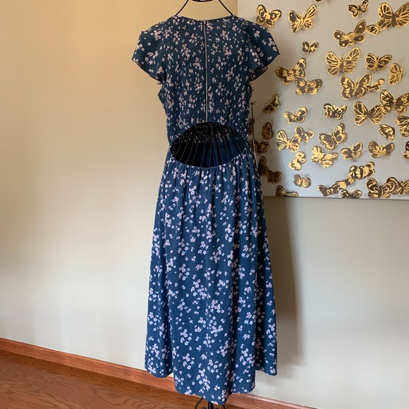 Ali & Jay Smocked Floral Midi Dress blue size Large - Picture 10 of 15
